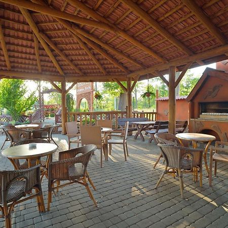 Kasztelan Hotel Krosno Luaran gambar